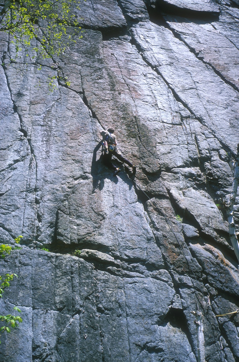 Series 2: Starting into the crux finger crack