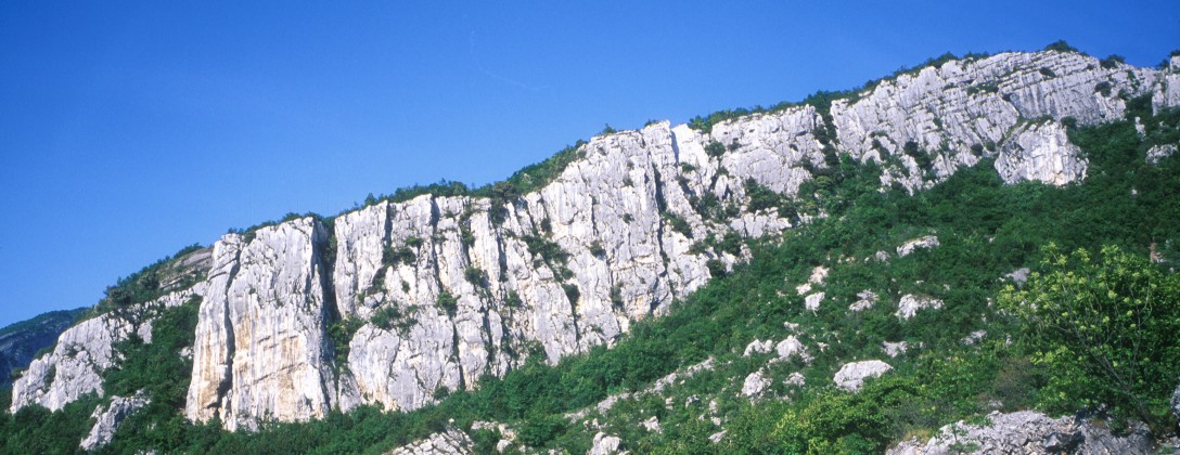 Extensive limestone cliffs at Nago