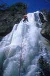 Leading a beautiful NEI 4 first ascent